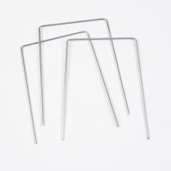 Metal Ground Cover Staples 6"