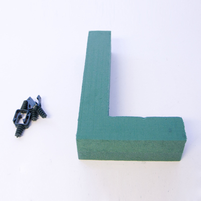 OASIS® Ideal Foam Frame Letter L