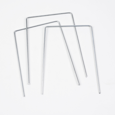 Metal Ground Cover Staples 6Inch